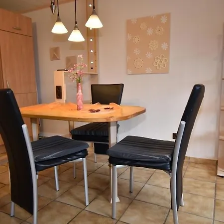 شقة Ferienwohnung - A79071 Bickenbach (Rhineland-Palatinate)
